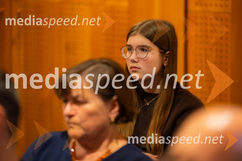 Iskrivo v živo: dr. Kozma Ahačič