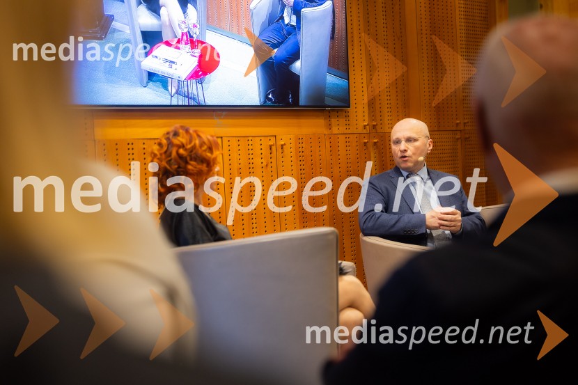 Iskrivo v živo: dr. Kozma Ahačič