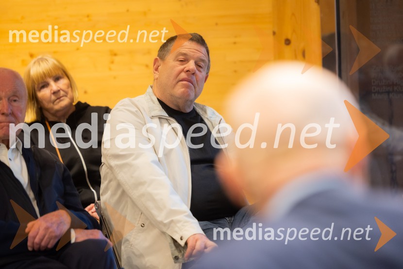 Iskrivo v živo: dr. Kozma Ahačič