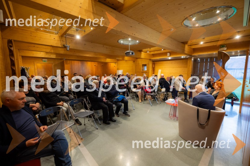 Iskrivo v živo: dr. Kozma Ahačič