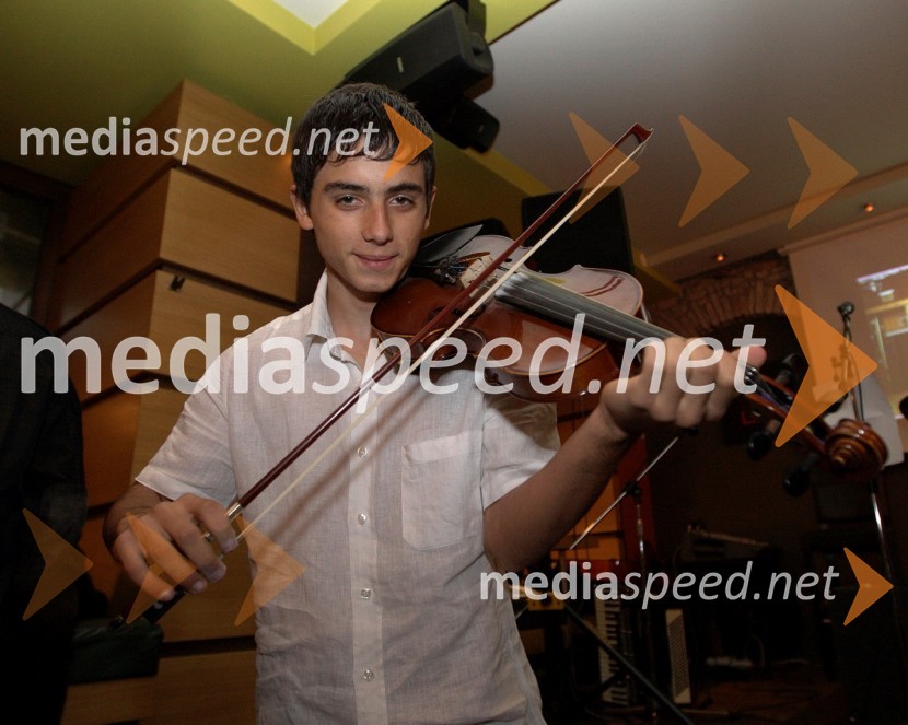 Angelo Kontrec, član skupine Mlada LangaSkupina Langa, promocija novega albuma Sunac