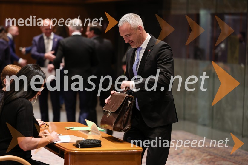 Ustanovna seja državnega zbora 2026