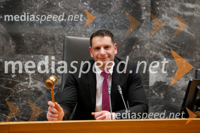 Ustanovna seja državnega zbora 2026