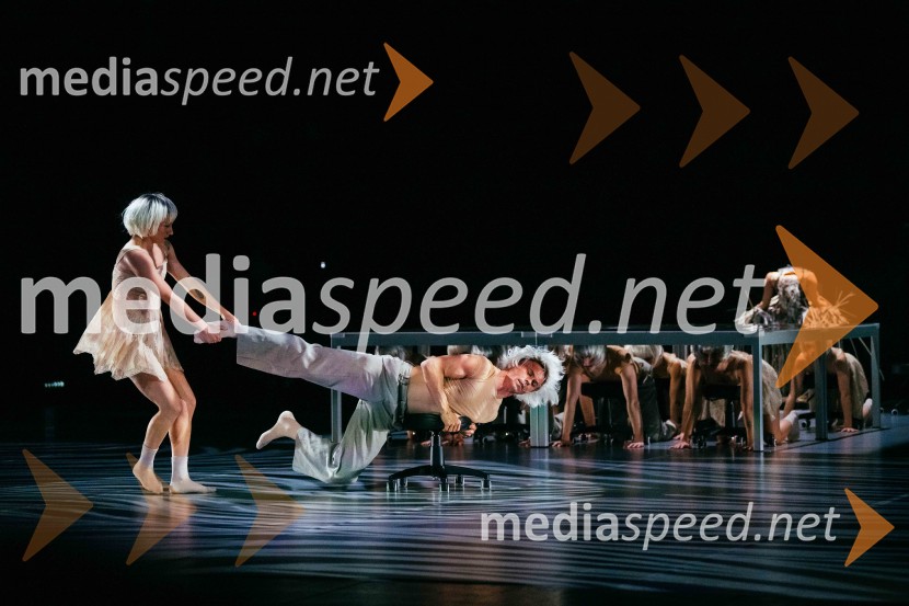 Brezmejno telo, premiera