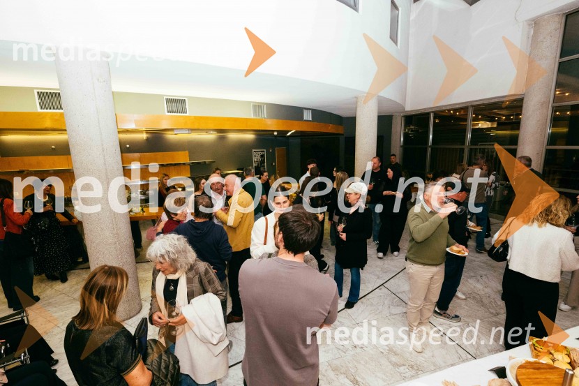 Brezmejno telo, premiera