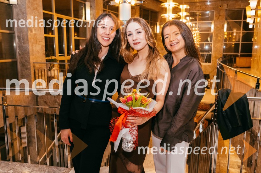 Brezmejno telo, premiera