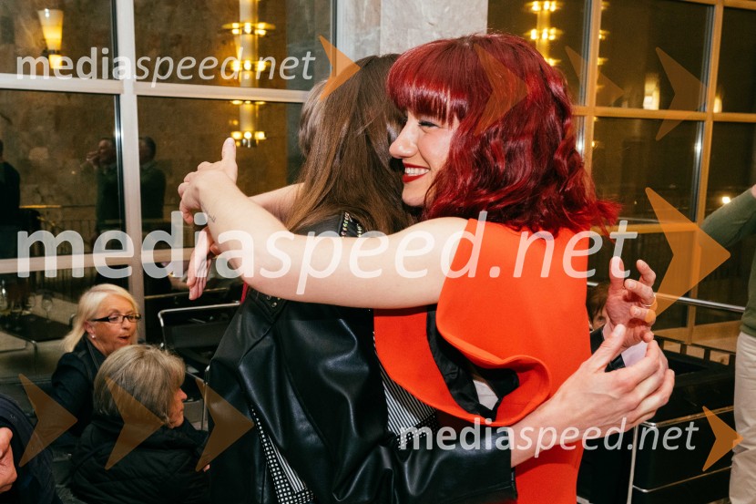 Brezmejno telo, premiera