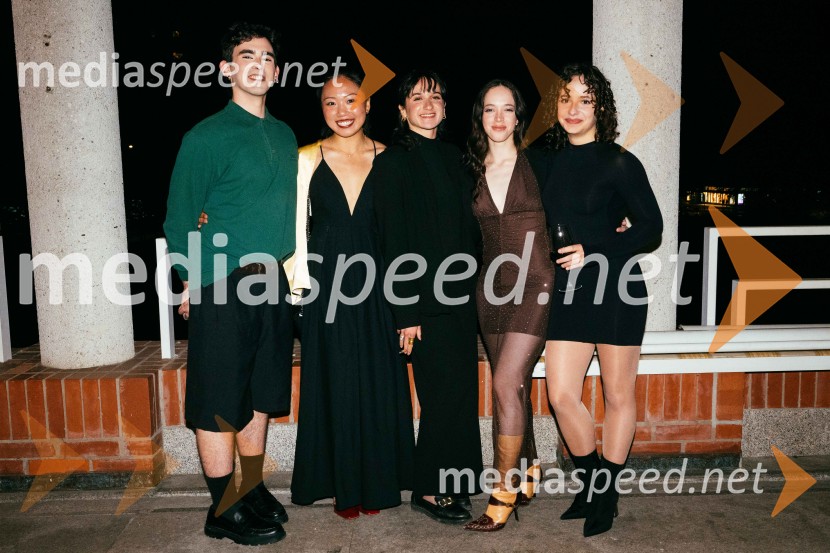 Brezmejno telo, premiera