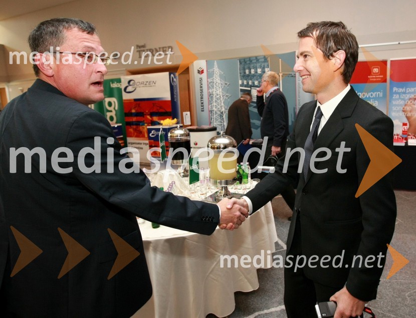 ... in Tomaž Orešič, EFT Group in predsedujoči konferenciEnergija 2009, 5. mednarodna energetska konferenca
