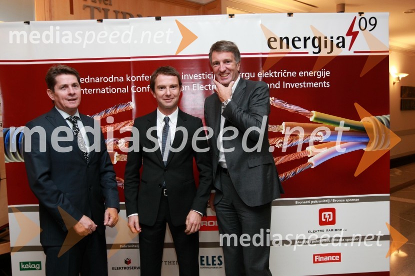 Borut Meh, generalni direktor Holdinga Slovenske elektrarne (HSE), Tomaž Orešič, EFT Group in predsedujoči konferenci in Harald Kogler, član uprave KelagEnergija 2009, 5. mednarodna energetska konferenca