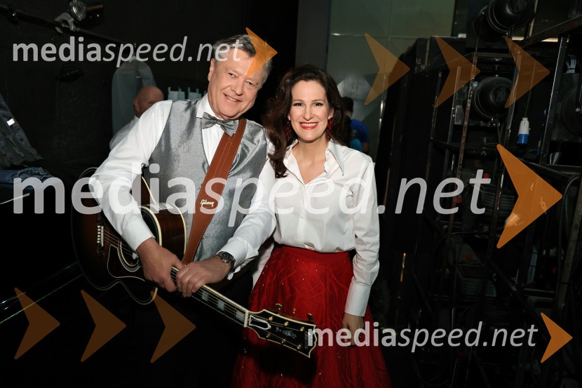  ... ;  Manca Izmajlova, pevkaDobrodelni koncert Zavoda Antona Martina Slomška