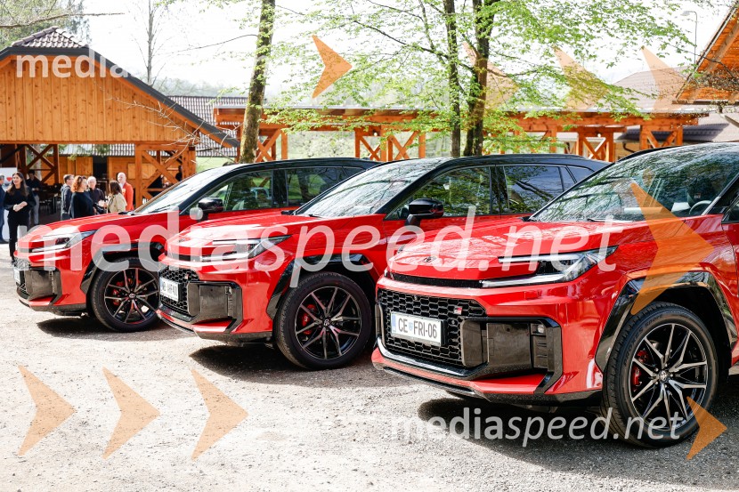 Toyota RAV4, tiskovna konferenca