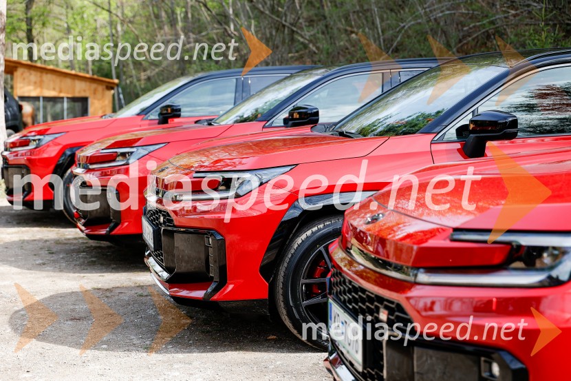 Toyota RAV4, tiskovna konferenca