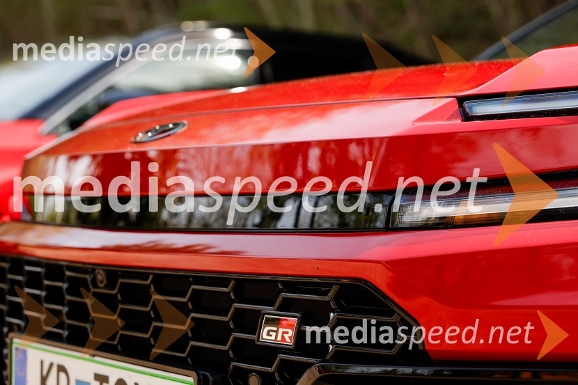 Toyota RAV4, tiskovna konferenca