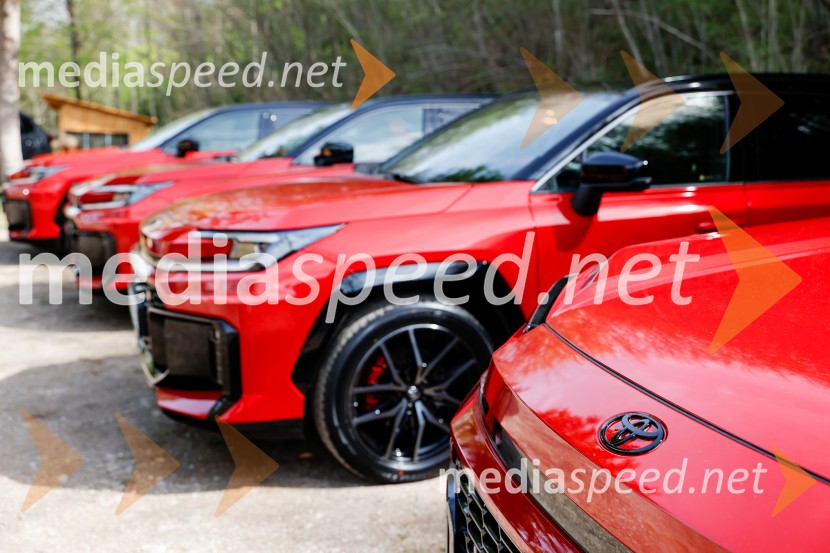 Toyota RAV4, tiskovna konferenca