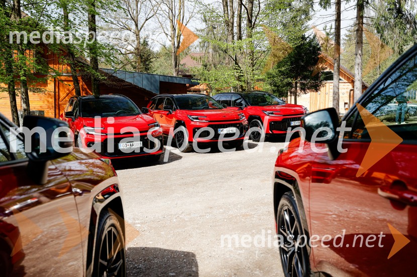 Toyota RAV4, tiskovna konferenca