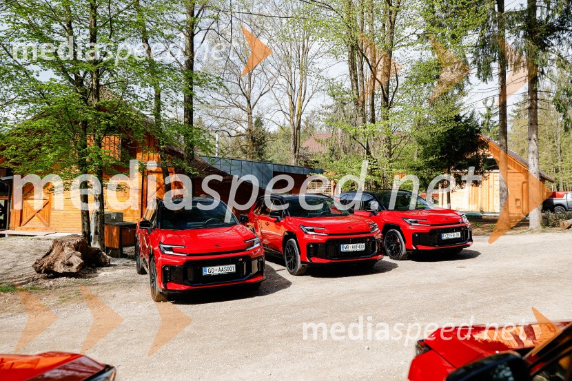 Toyota RAV4, tiskovna konferenca