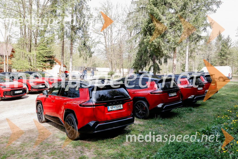 Toyota RAV4, tiskovna konferenca