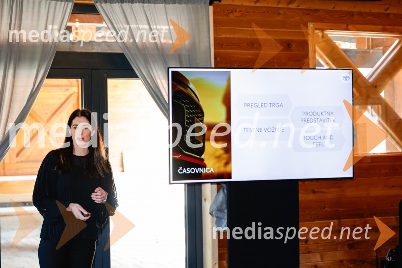 Toyota RAV4, tiskovna konferenca