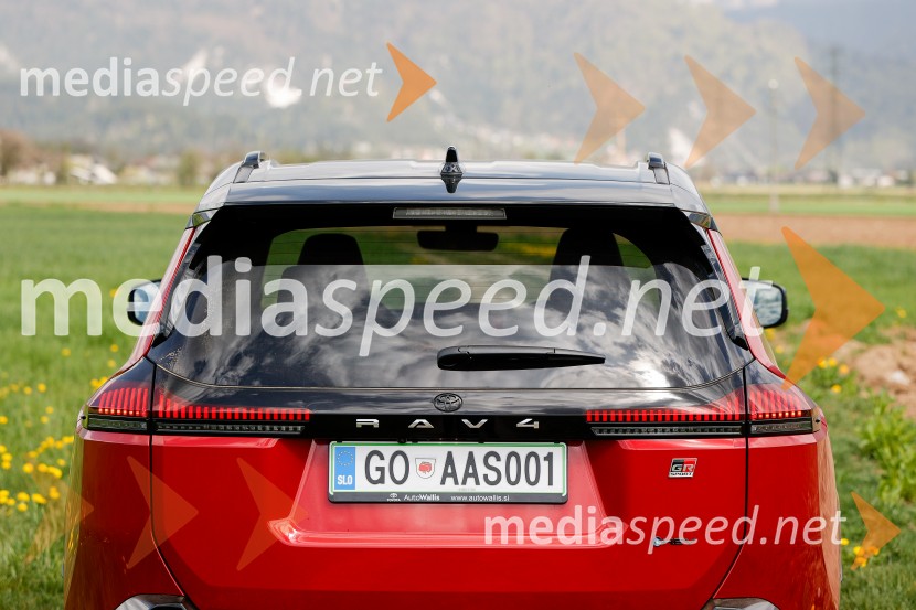 Toyota RAV4, tiskovna konferenca