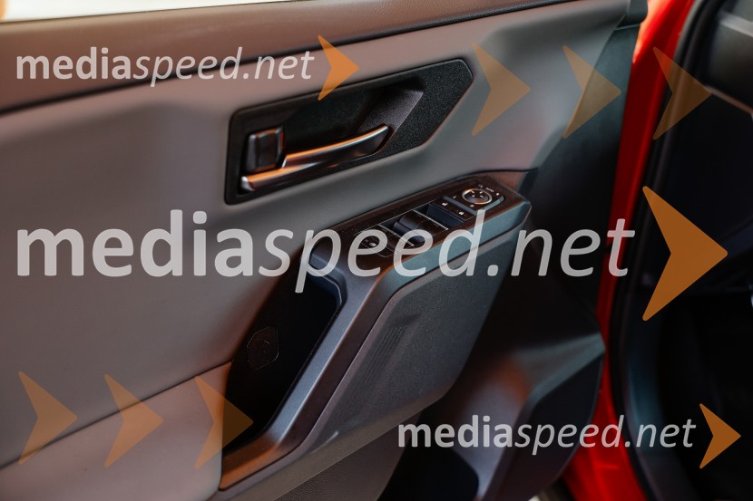 Toyota RAV4, tiskovna konferenca