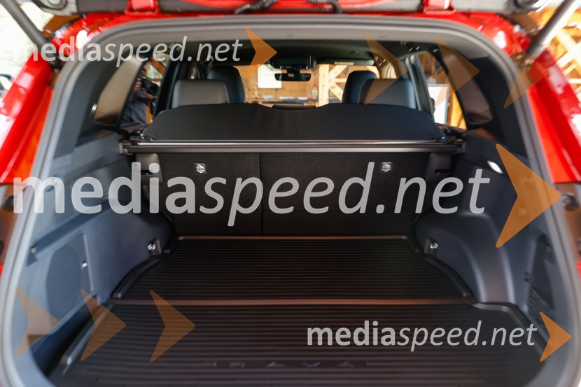 Toyota RAV4, tiskovna konferenca