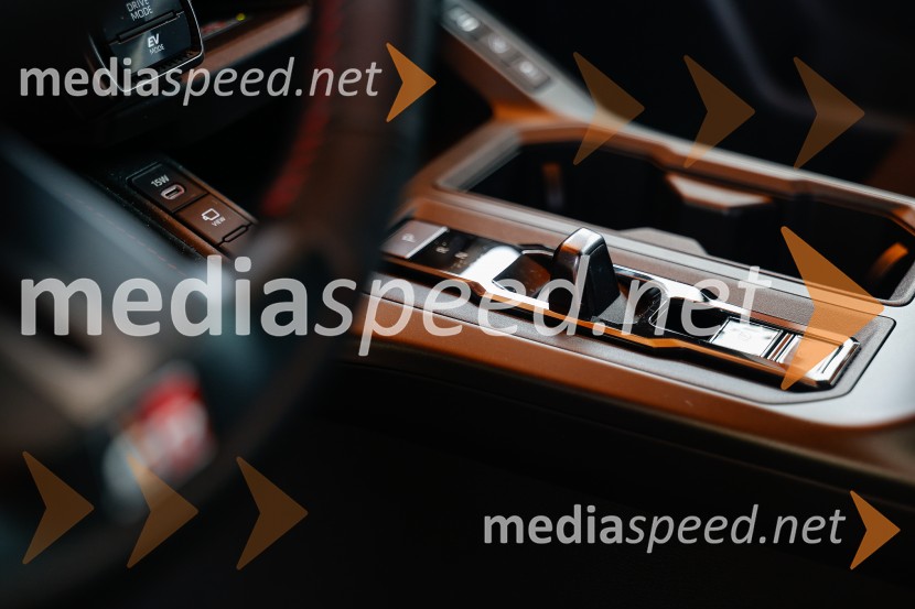 Toyota RAV4, tiskovna konferenca