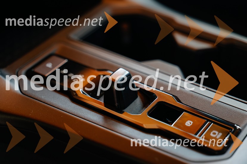 Toyota RAV4, tiskovna konferenca