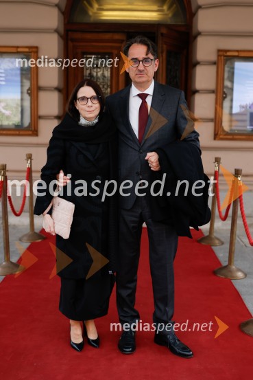 Alica v čudežni deželi, premiera