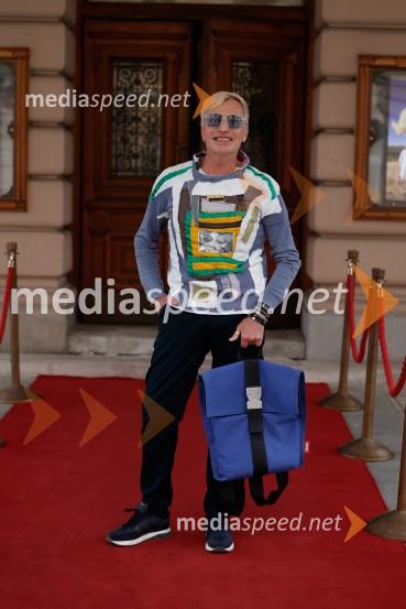 Alica v čudežni deželi, premiera