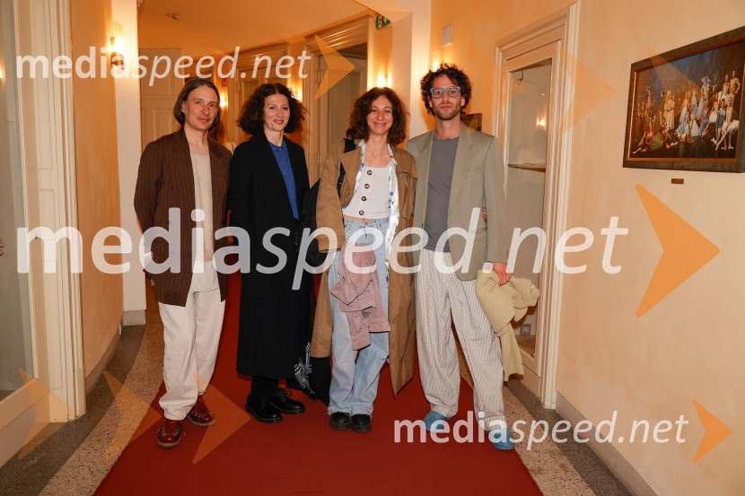 Alica v čudežni deželi, premiera