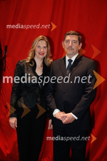 Alica v čudežni deželi, premiera