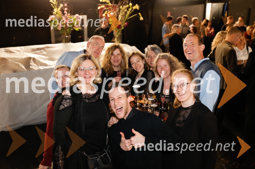 Alica v čudežni deželi, premiera