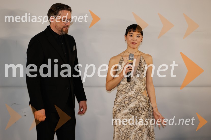 Alica v čudežni deželi, premiera