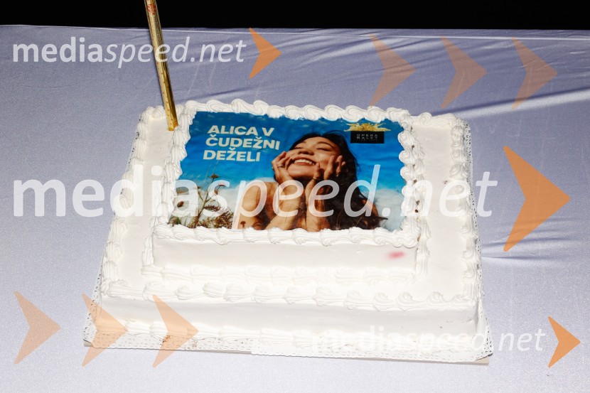 Alica v čudežni deželi, premiera