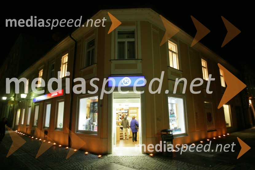 Vhod v Mestno knjigarno Maribor (MKM)Mladinska knjiga, odprtje Mestne knjigarne Maribor