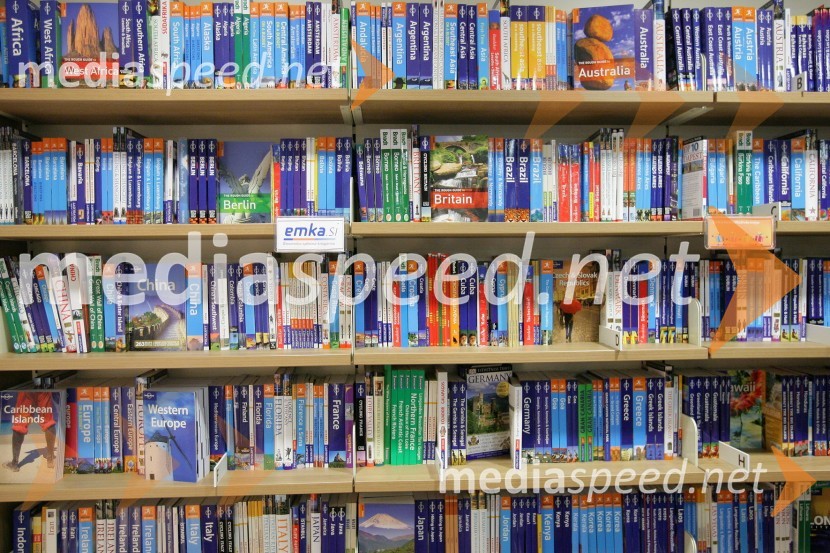 Knjižne police v Mestni knjigarni Maribor (MKM)Mladinska knjiga, odprtje Mestne knjigarne Maribor