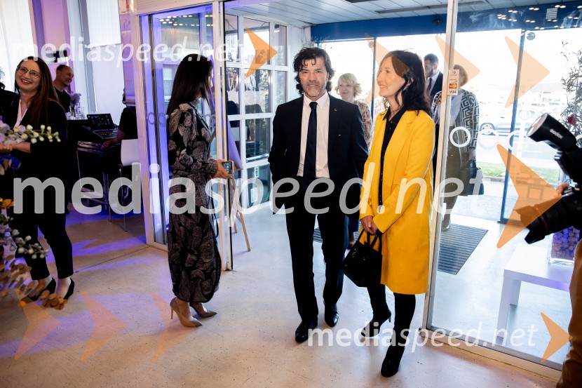 Predstavitev knjige Petra Čeferina Smeh na sodišču