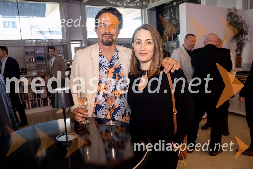 Predstavitev knjige Petra Čeferina Smeh na sodišču