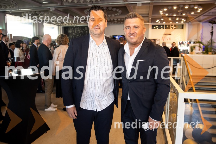 Predstavitev knjige Petra Čeferina Smeh na sodišču