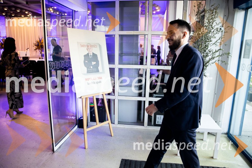 Predstavitev knjige Petra Čeferina Smeh na sodišču