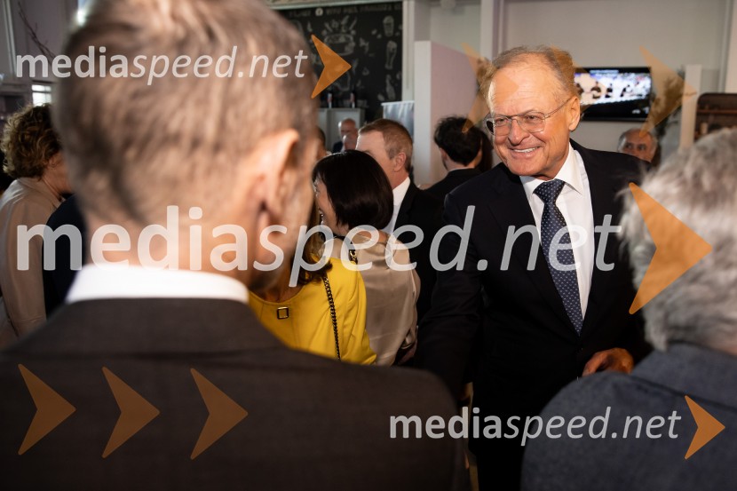 Predstavitev knjige Petra Čeferina Smeh na sodišču