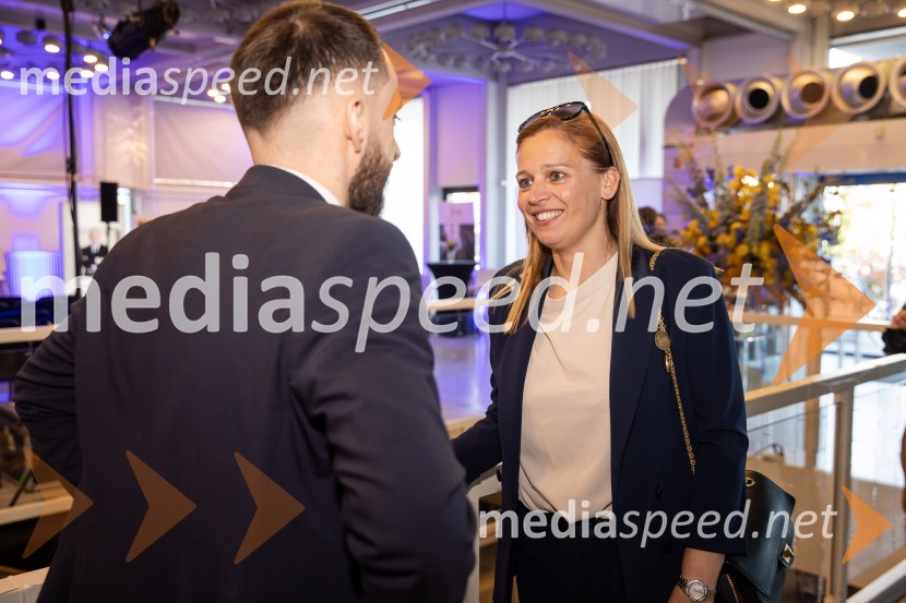 Predstavitev knjige Petra Čeferina Smeh na sodišču