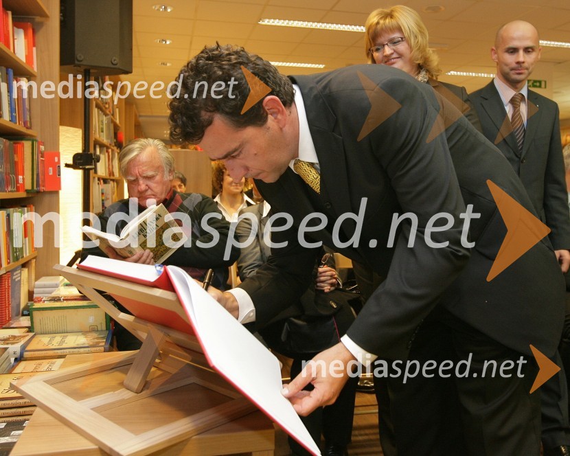 Rok Peče, podžupan Mestne občine MariborMladinska knjiga, odprtje Mestne knjigarne Maribor