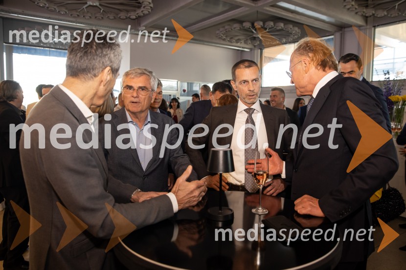 Predstavitev knjige Petra Čeferina Smeh na sodišču