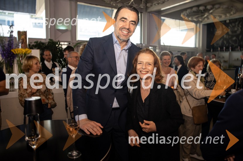 Predstavitev knjige Petra Čeferina Smeh na sodišču