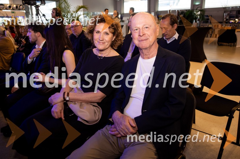 Predstavitev knjige Petra Čeferina Smeh na sodišču