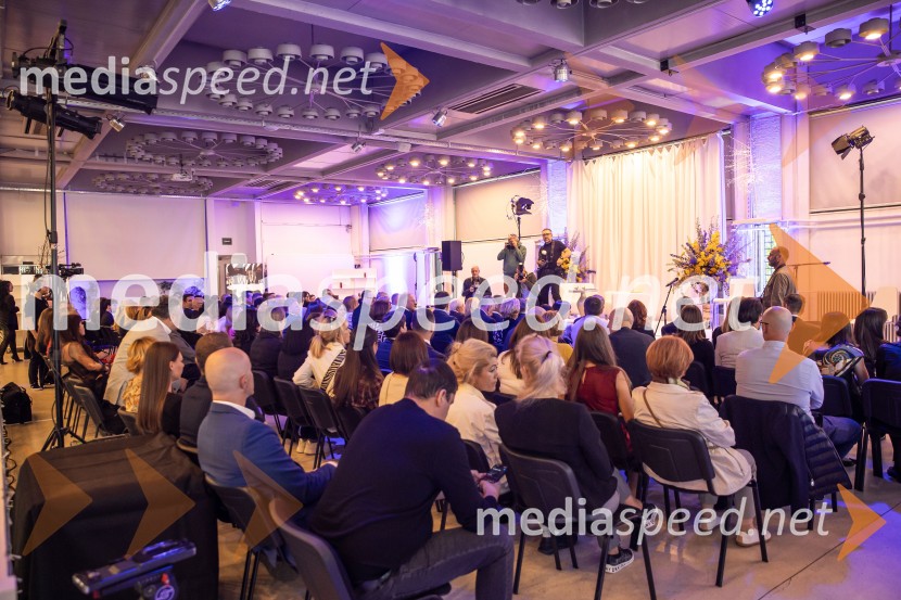 Predstavitev knjige Petra Čeferina Smeh na sodišču