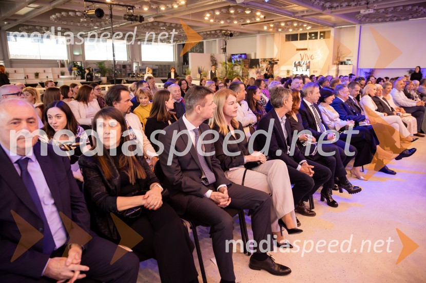 Predstavitev knjige Petra Čeferina Smeh na sodišču