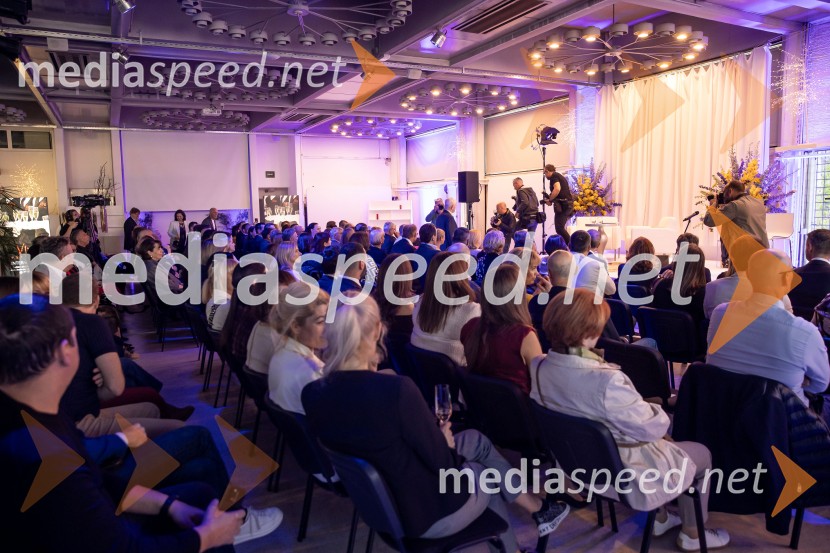 Predstavitev knjige Petra Čeferina Smeh na sodišču